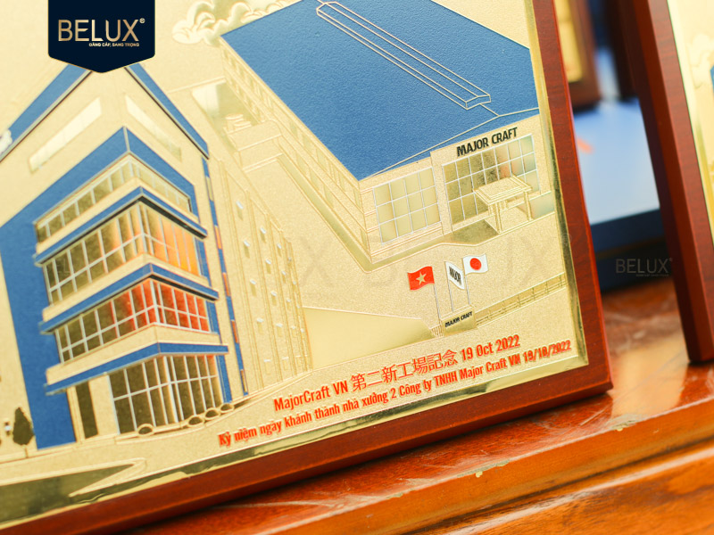 Lô tranh&nbsp;Tòa Nhà MAJOR CRAFT 32x25cm bằng đồng thiết kế theo yêu cầu